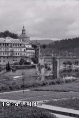 0b57837f42206447c51d7ae6167f0d28_160_238