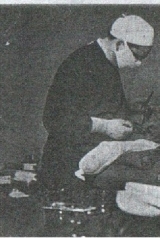 7ab6cb521d8e9d8c463eb0a9cf5c85d3_160_238