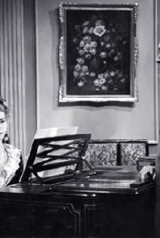 d4c96fe718d468fb643b525ec371cc37_160_238